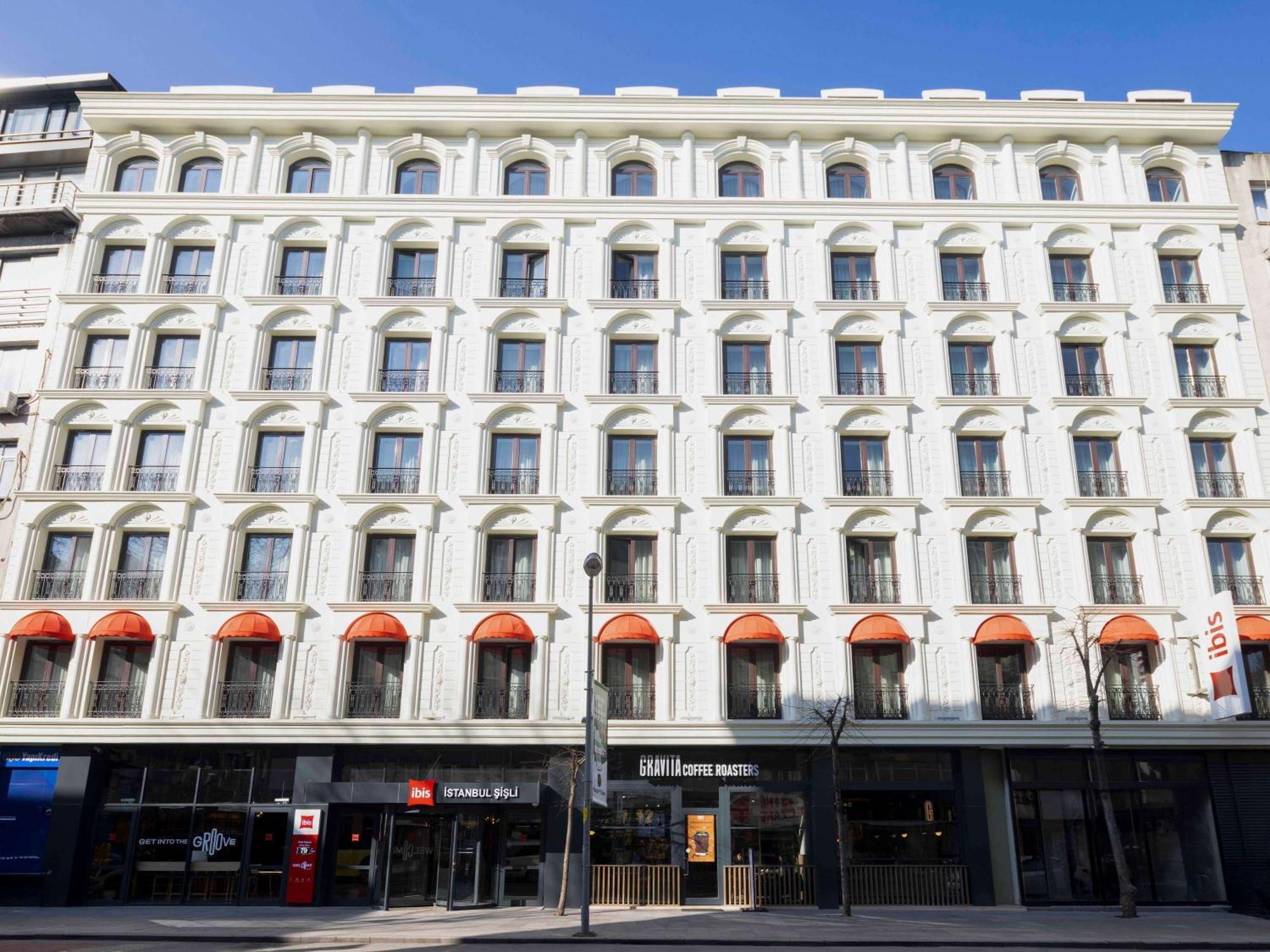 ホテル Ibis Istanbul Sisli エクステリア 写真