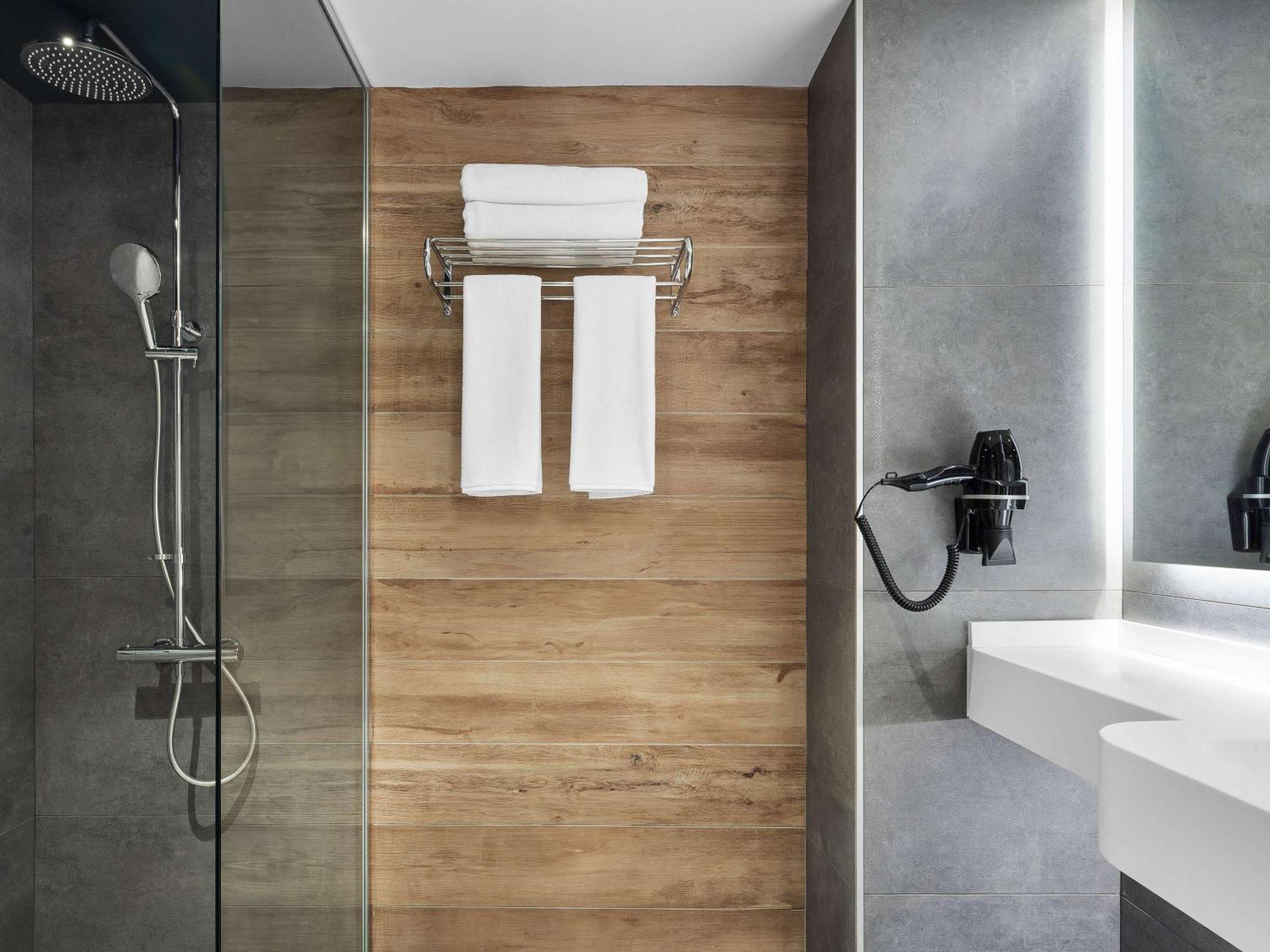 ホテル Ibis Istanbul Sisli エクステリア 写真