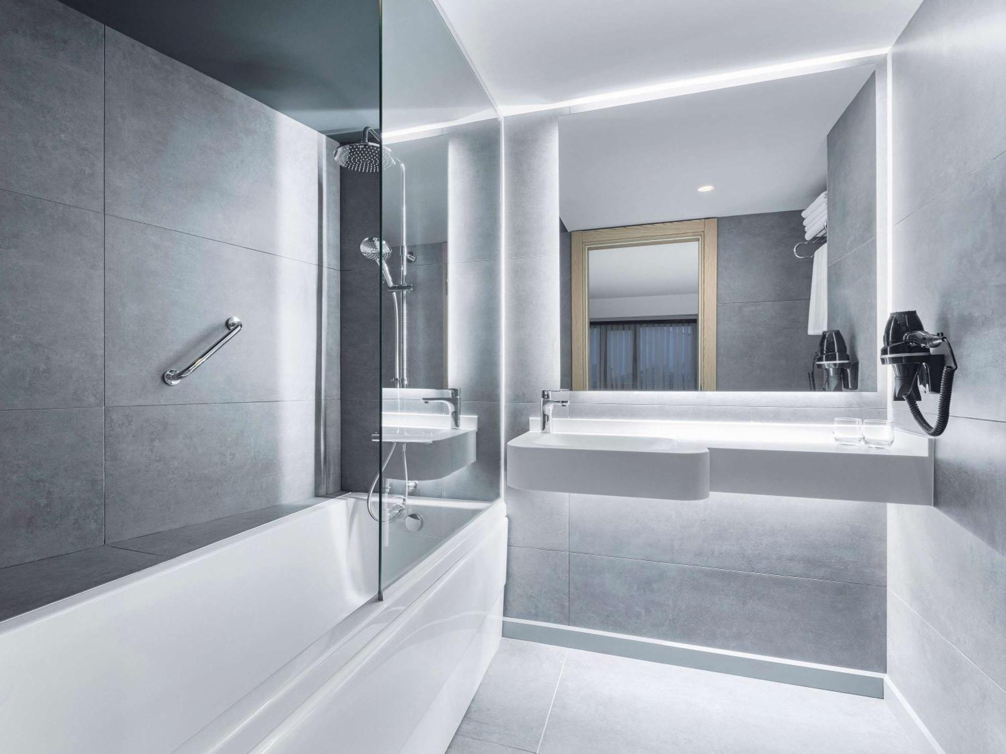 ホテル Ibis Istanbul Sisli エクステリア 写真