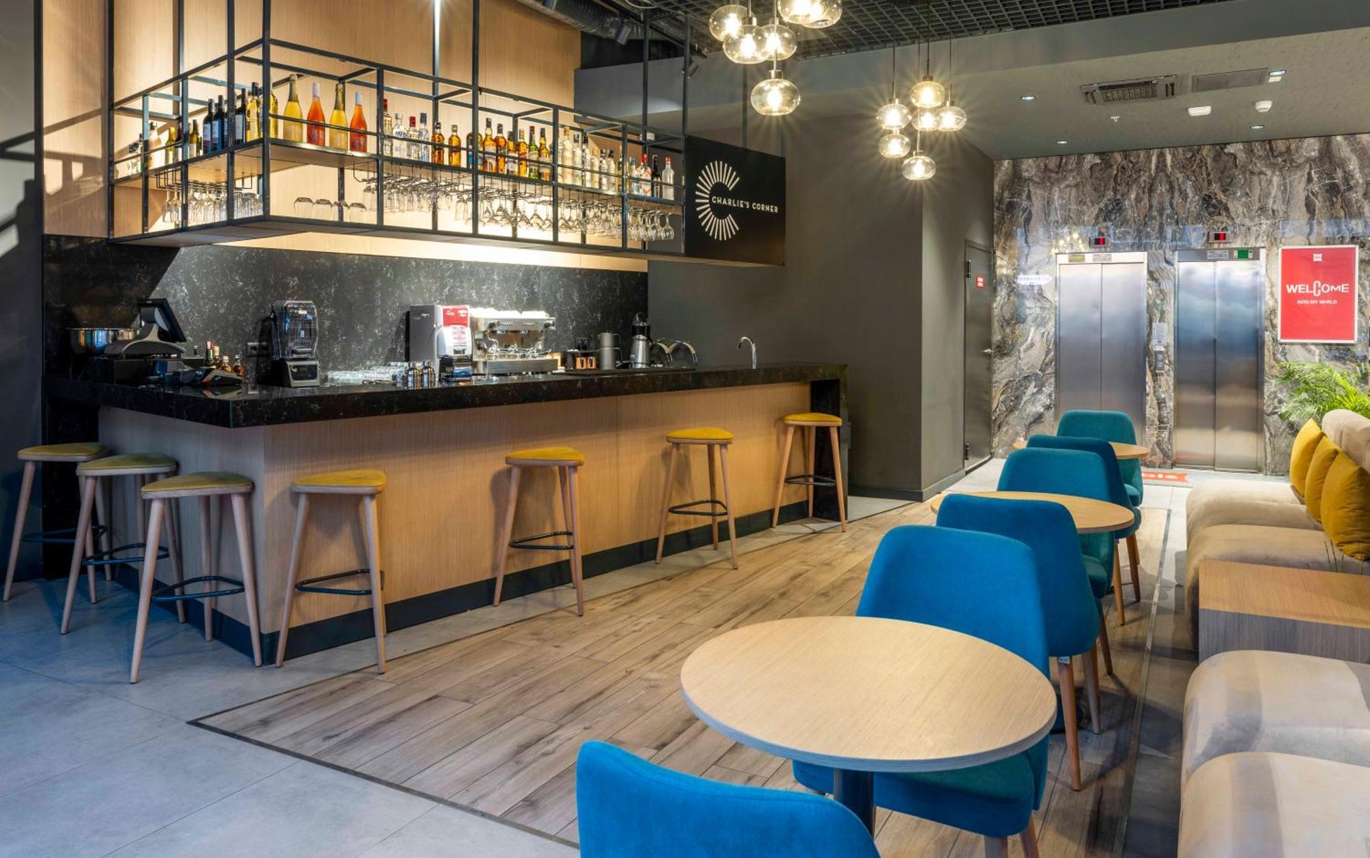 ホテル Ibis Istanbul Sisli エクステリア 写真