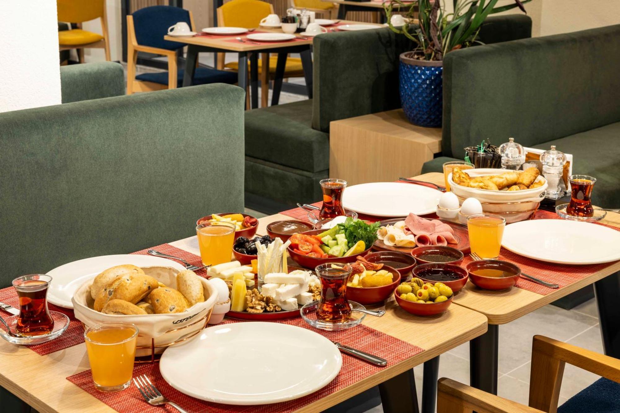 ホテル Ibis Istanbul Sisli エクステリア 写真