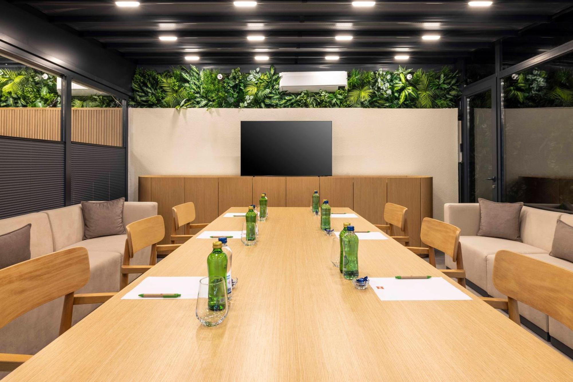 ホテル Ibis Istanbul Sisli エクステリア 写真