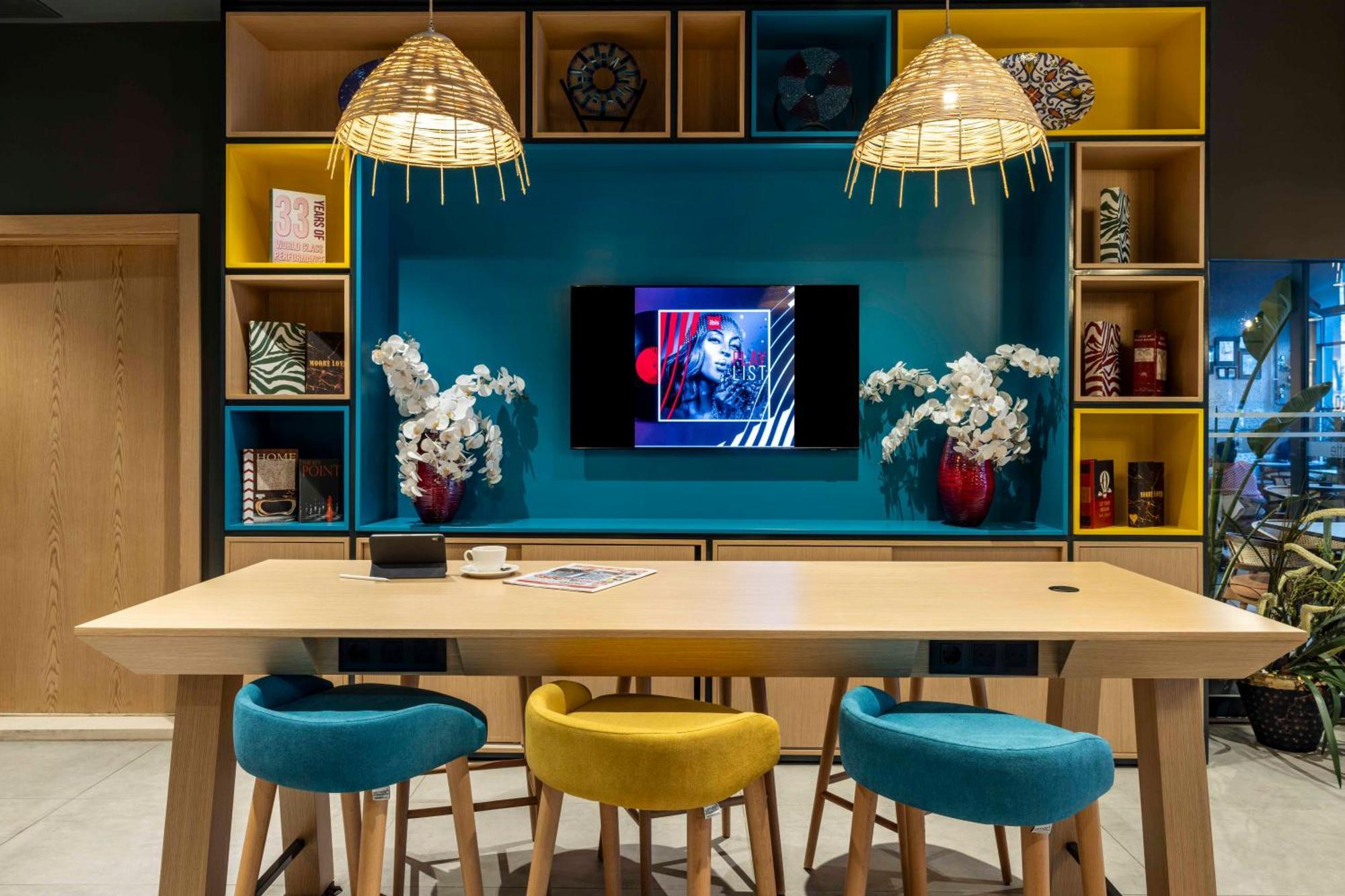 ホテル Ibis Istanbul Sisli エクステリア 写真