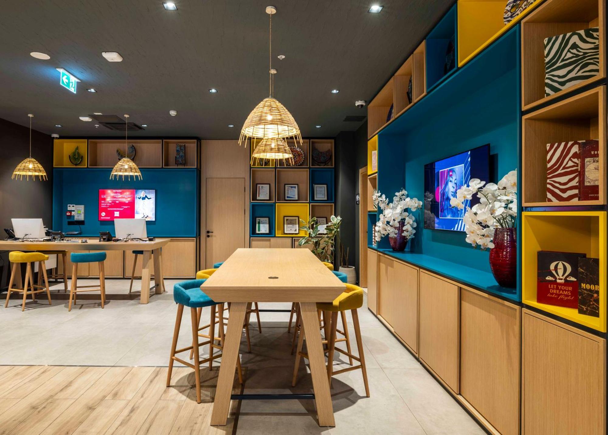 ホテル Ibis Istanbul Sisli エクステリア 写真