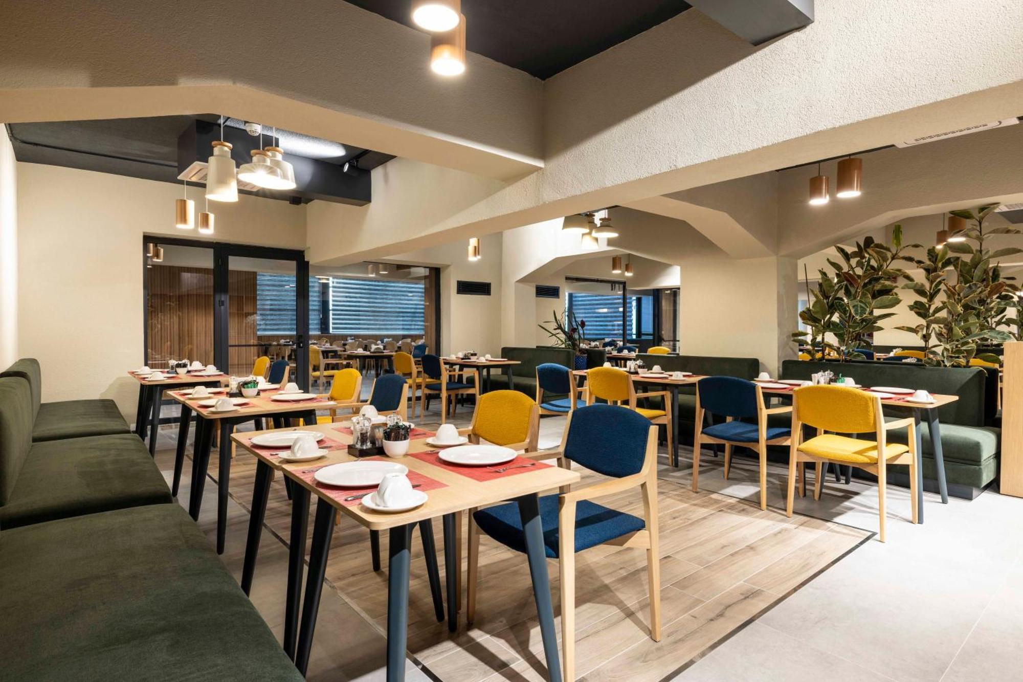 ホテル Ibis Istanbul Sisli エクステリア 写真
